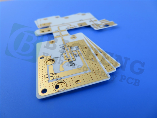 RO4830 PCB met hoge frequentie Gebouwd op 9,4 millimeter 0,239 mm substraten met dubbelzijdig koper en onderdompeling goud