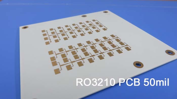 Rogers rf PCBs op RO3210 50mil 1.27mm DK10.2 met Onderdompelingsgoud wordt voortgebouwd voor de Antennes die van het Microfilmflard