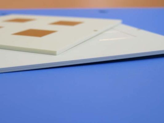 4 PCB van de laag Hoge Frequentie op 2 Kernen van 32mil 0.813mm RO4003C en 12mil RO4450F voor Ultrahoge Frequentiekoppeling